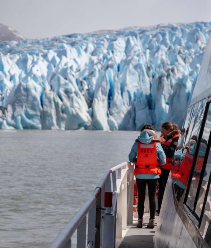 Grey glaciar navigation 14